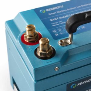 Close-up of KEXINGYU smart starting battery terminals and handle